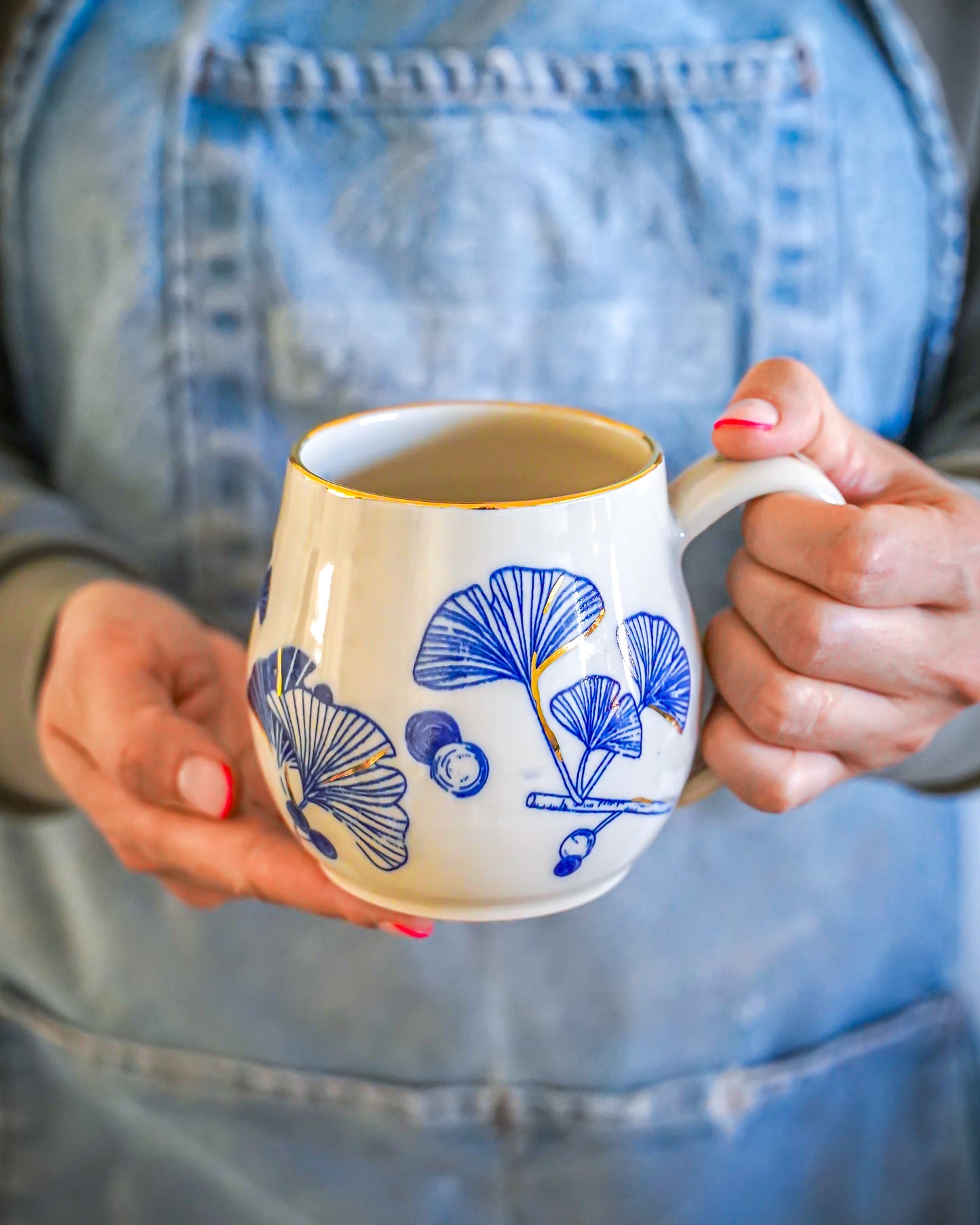 Ginkgo gold latte mug