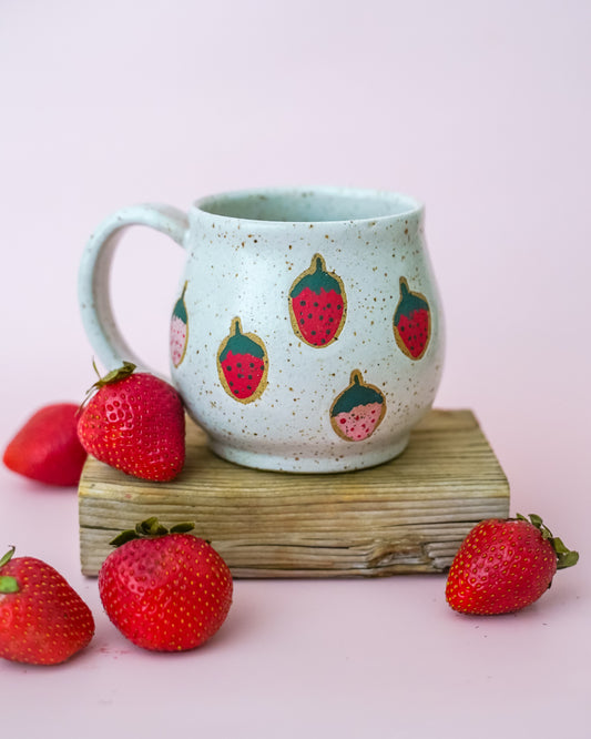 Summer white Strawberry mug