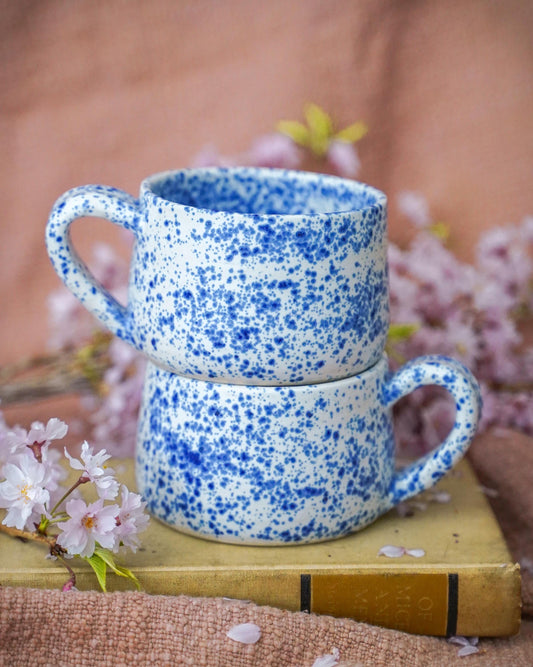 Min’s yogurt mug ( blue freckle)