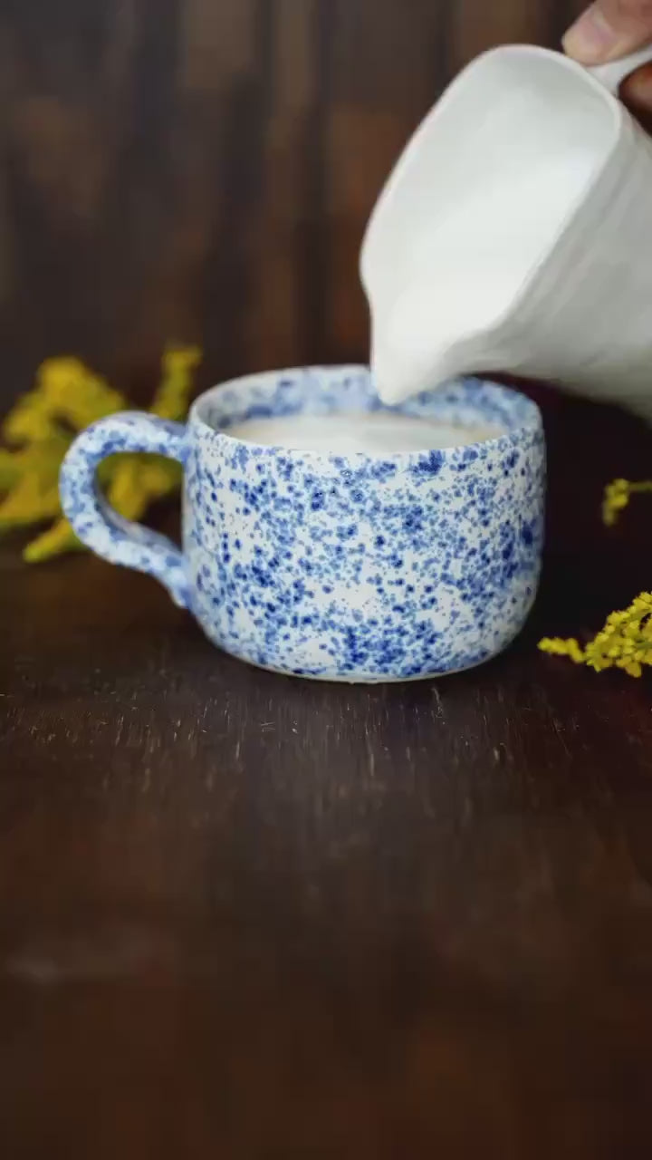 Min’s yogurt mug ( blue freckle)